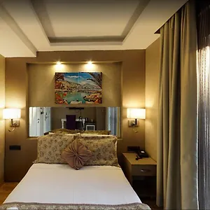 Hotel Iz, Izmir