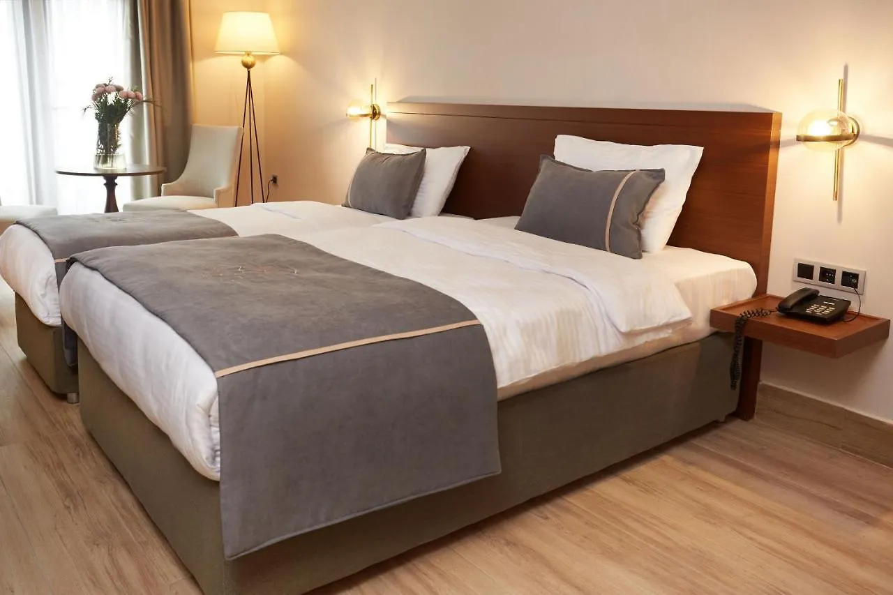 Mira Otel Alsancak Izmir 3*,